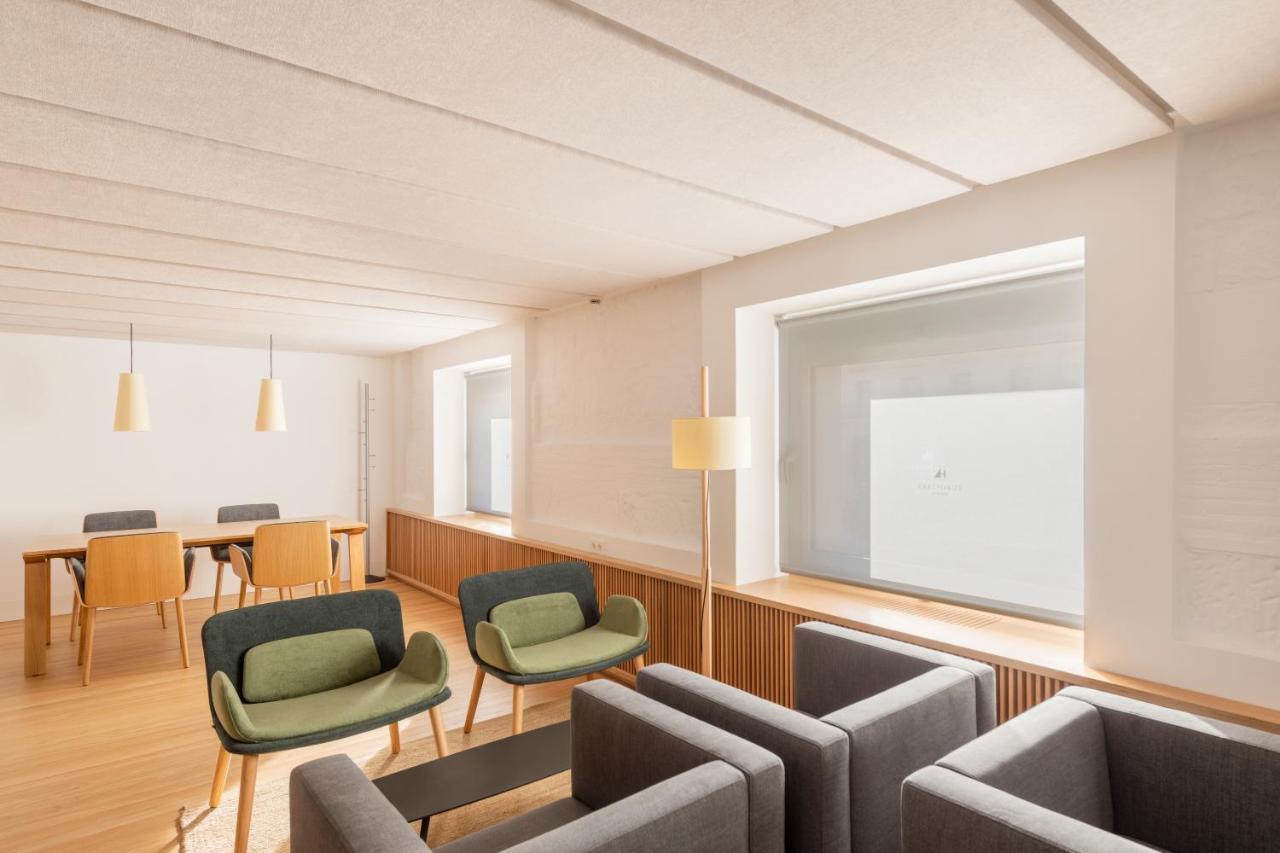 Eurostars Portico Аликанте Екстериор снимка Interior of the library