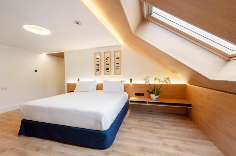 Eurostars Portico Аликанте Екстериор снимка A room at the hotel